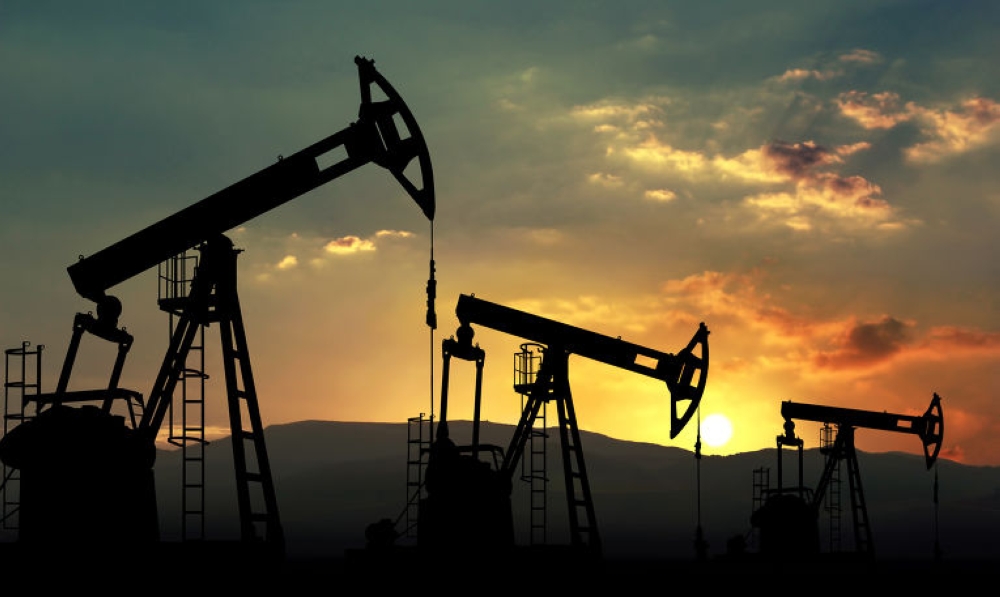سعر نفط عمان يستمر بالانخفاض