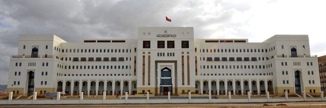 وزارة القوى العاملة توقِف التعامل مع 199 منشأة بها 16544 عامل وافد