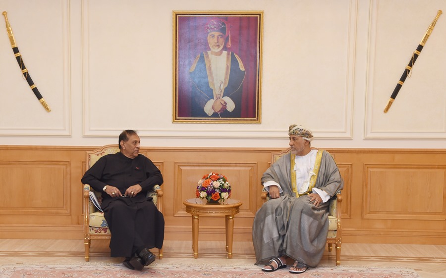 شهاب بن طارق يستقبل رئيس البرلمان السريلانكي