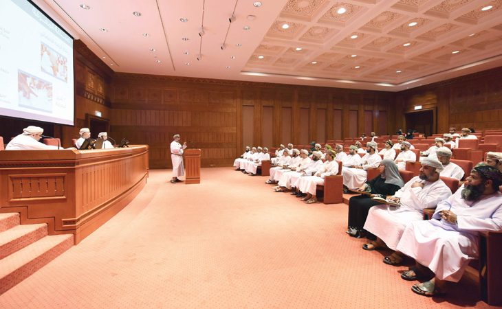 المركز الوطني للإحصاء يقدم عرضا لأعضاء مجلس الشورى