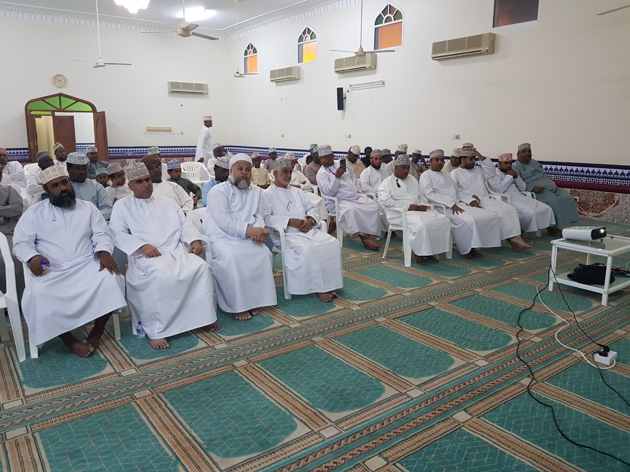 الابتزاز الكتروني وجرائم تقنية المعلومات محاضرة ببركاء