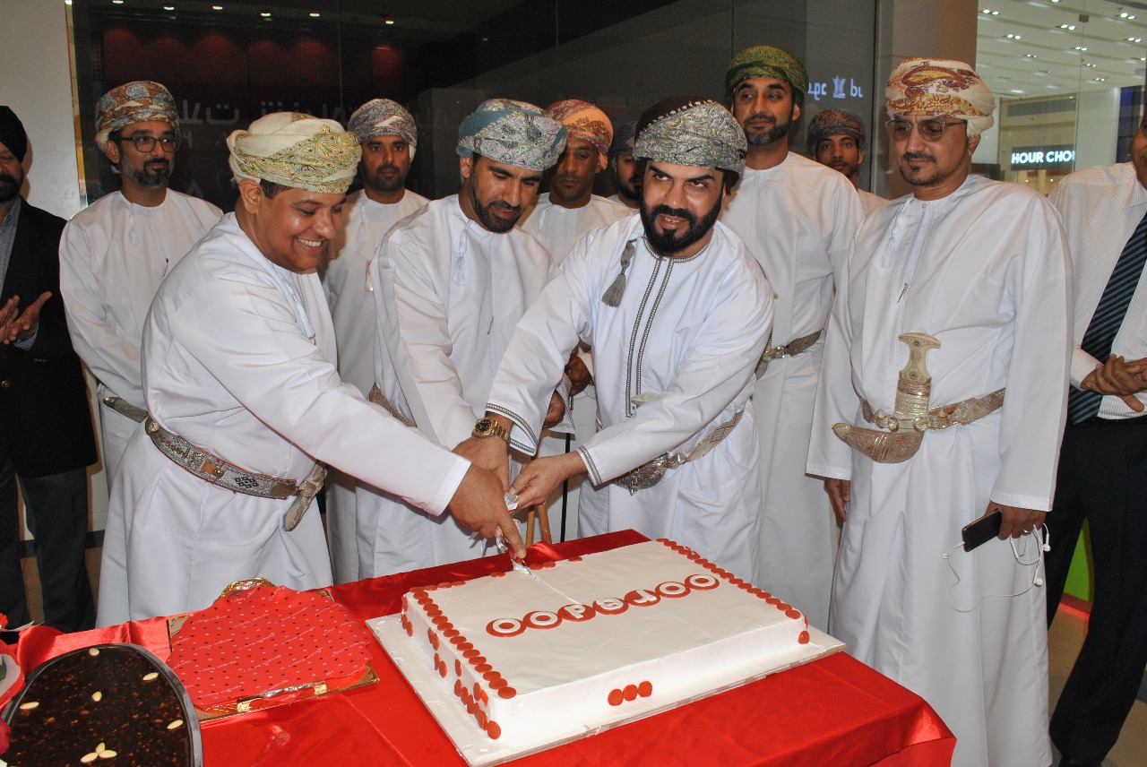 Ooredoo تفتتح صالة امتياز لها في نزوى جراند مول