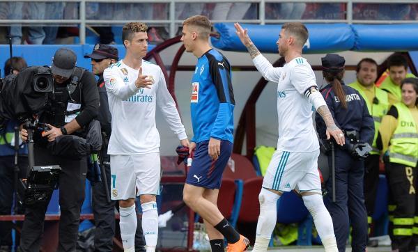 ثنائية رونالدو تقود ريال مدريد لعبور إيبار