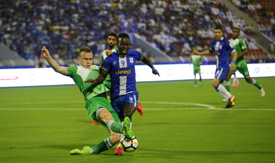 النصر يتوج بلقب كأس جلالة السلطان لكرة القدم