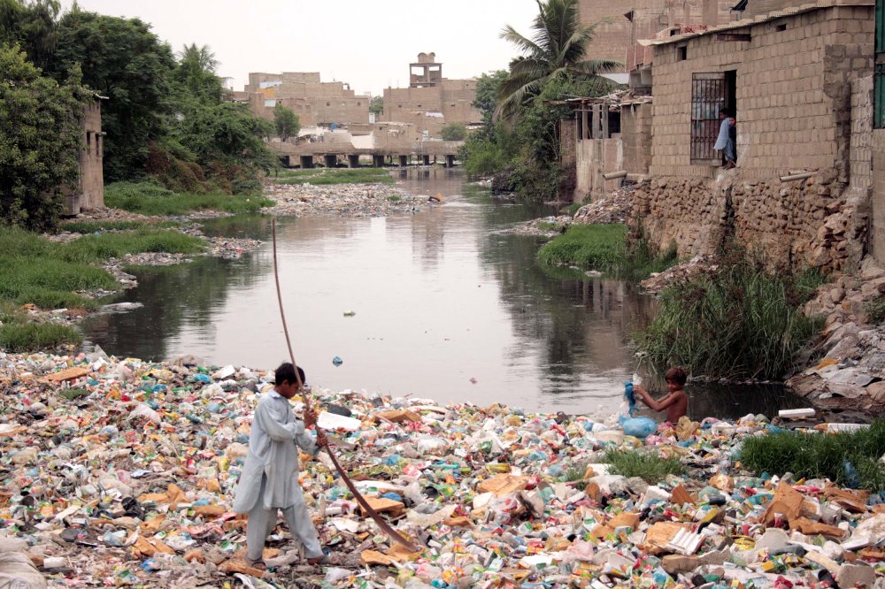 الزرنيخ يلوّث مياه الشرب في باكستان