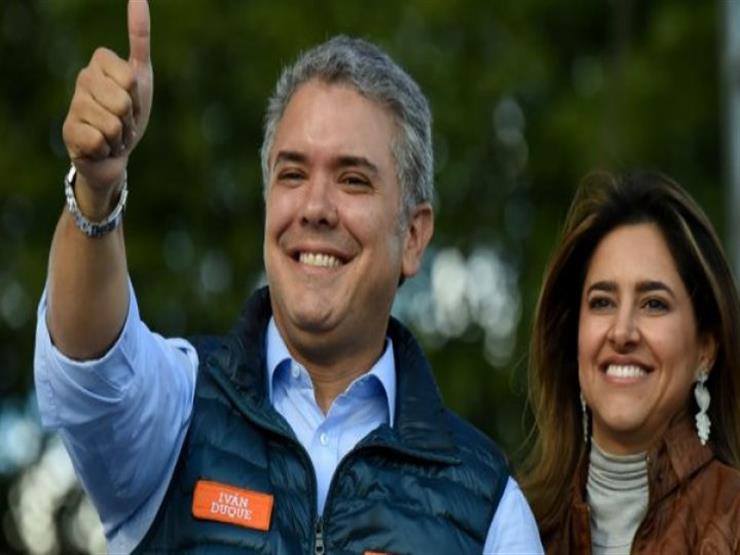 إيفان دوكي يتقدم في انتخابات الرئاسة الكولومبية