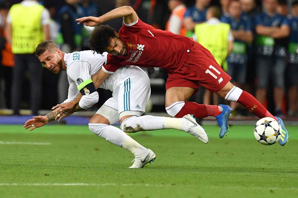 صلاح قد يغيب عن المونديال بعد إصابته في نهائي الأبطال