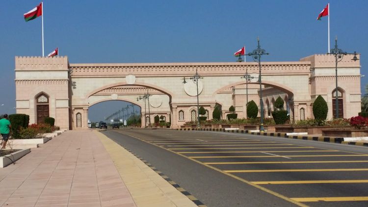 صحار تحتفل ابتهاجا بالتشريف السامي