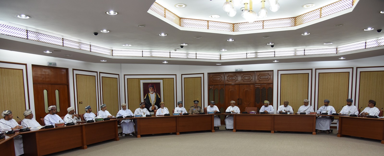 بحث استعدادات كافة الجهات المعنية لخدمة زوار موسم الخريف 