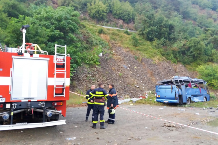 استقالة ثلاثة وزراء في بلغاريا على خلفية حادث إنقلاب حافلة خلّف ستة قتلى
