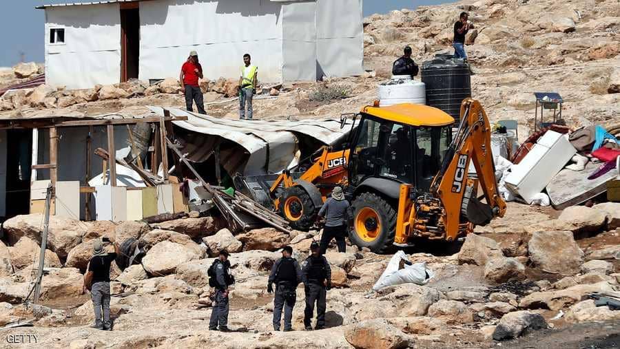 مواجهات بين فلسطينيين وقوات الاحتلال الإسرائيلي في الخان الأحمر بالقدس