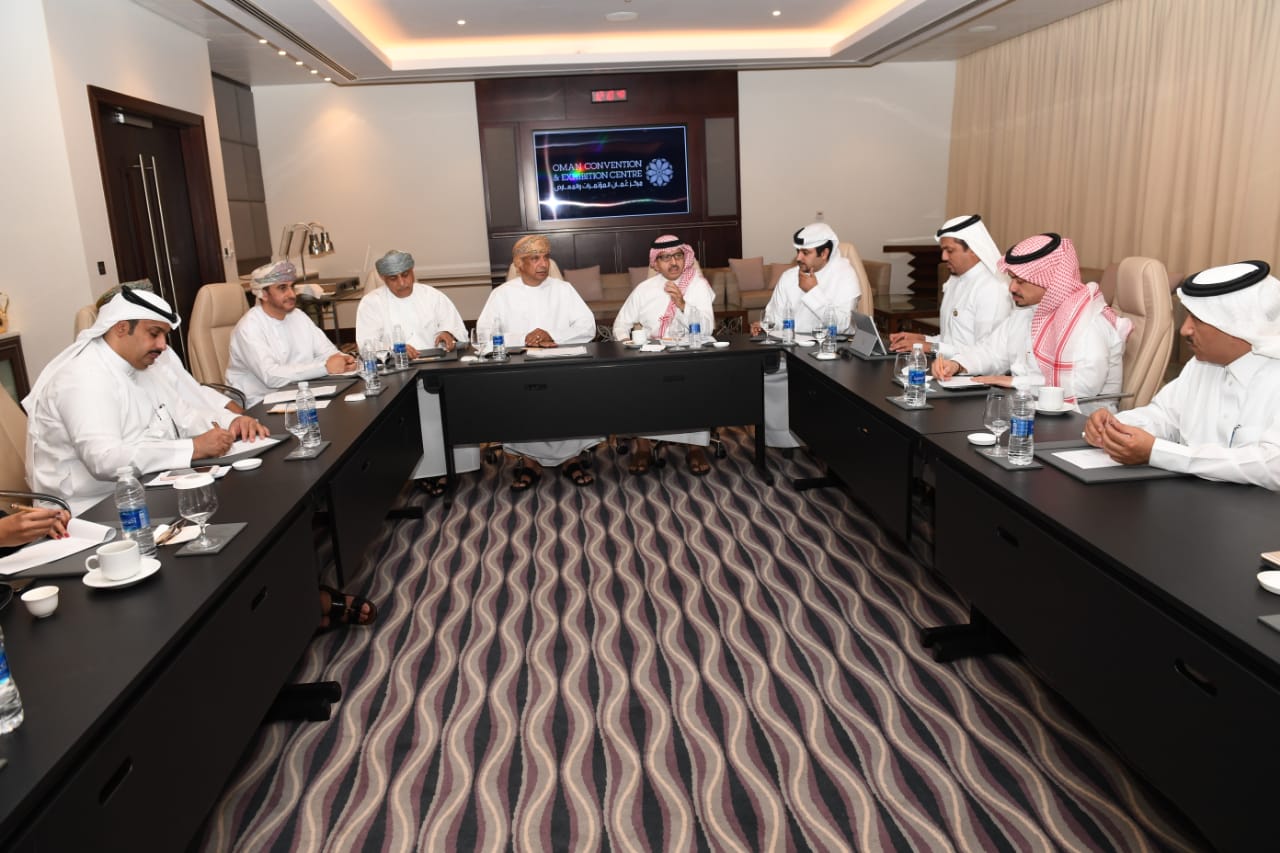 وفد من الأمانة العامة لدول المجلس يطلع على تجربة مشاركة السلطنة في معارض الإكسبو