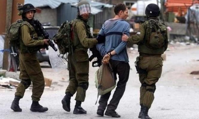 الاحتلال الإسرائيلي يعتقل 17 فلسطينيا بالضفة الغربية
