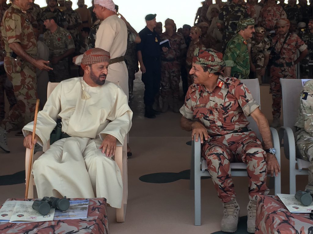 الوزير المسؤول عن شؤون الدفاع يرعى البيان العملي الختامي لتمريني الشموخ 2 و السيف السريع 3