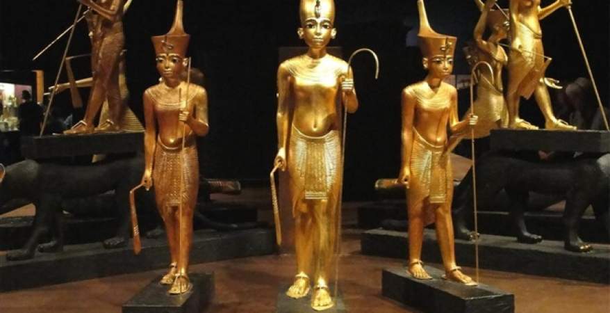 مصر تتسلم 26 قطعة أثرية من السلطات السويسرية