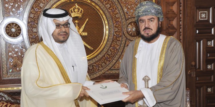 صاحب الجلالة يتلقى رسالة خطيّة من العاهل السعودي