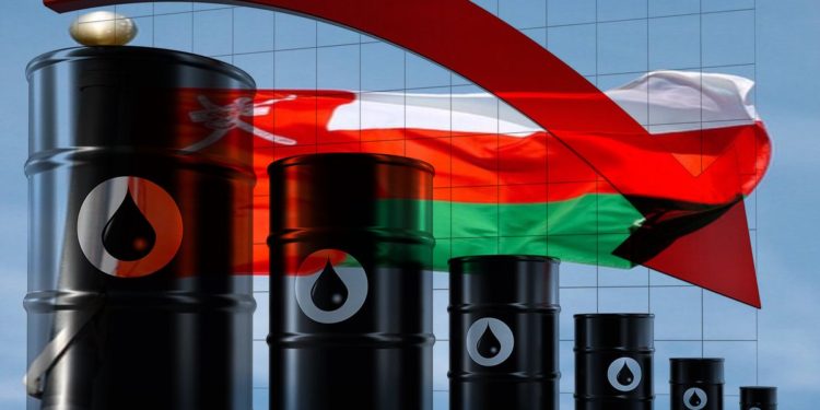 سعر نفط عُمان ينخفض لأكثر من دولار أمريكي