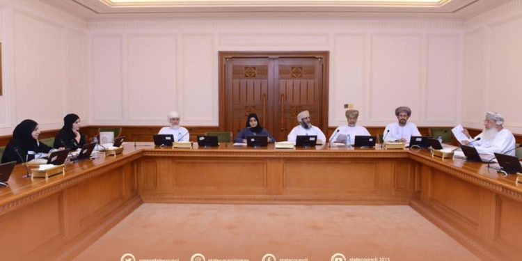 مجلس الدولة يناقش برنامج الاستضافات لدراسة “السياسة اللغوية في السلطنة”