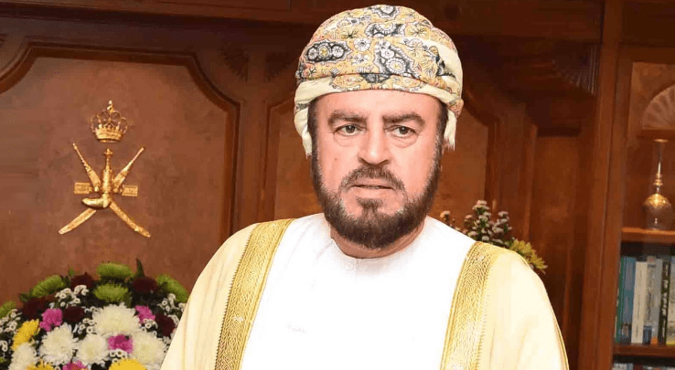 أسعد بن طارق يرعى حفل تدشين كتابي سالم الشكيلي وموسى الفرعي
