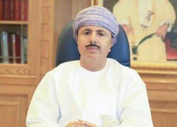 البكري يصدر قرارًا يقضي مزاولة أربع مهن في مؤسسات التعليم العالي الخاصة من قبل العمانيين فقط