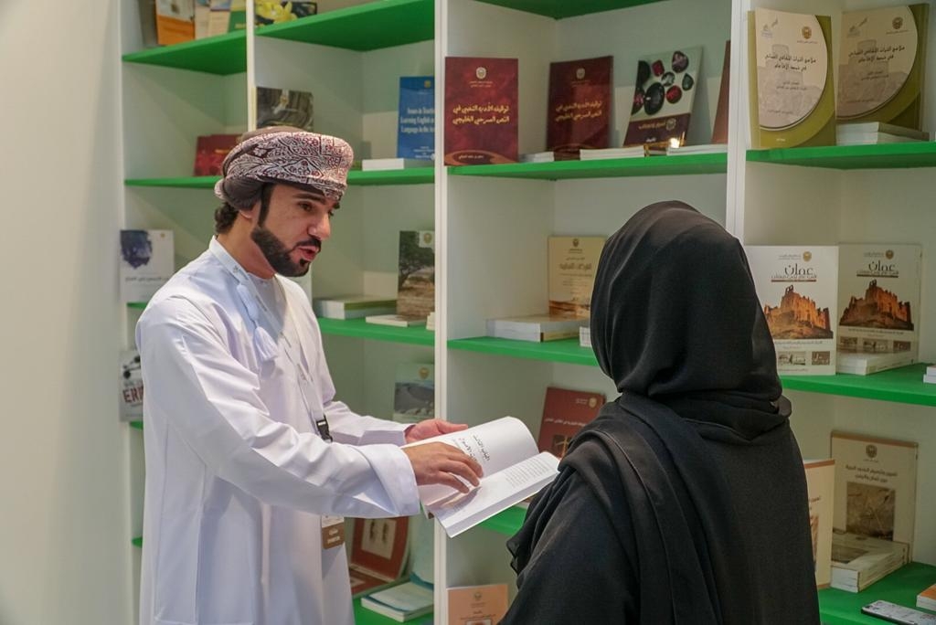 جامعة السلطان قابوس تشارك بـ 60 إصدار في معرض الدوحة الدولي للكتاب