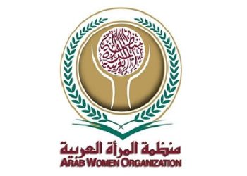 المديرة العامة لمنظمة المرأة العربية تثنى على جهود السلطنة في دعم أهداف المنظمة