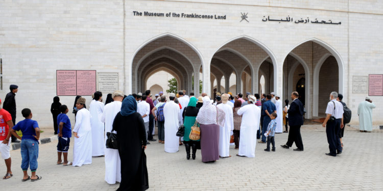 13511 سائحًا وزائرًا لمواقع أرض اللبان بظفار خلال ديسمبر الماضي