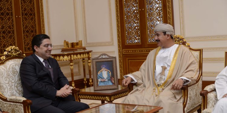 وزير المكتب السلطاني يستقبل مسؤولًا مغربيًا