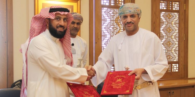 برنامج تعاون بين وزارة القوى العاملة ومجلس الجمعيات التعاونية السعودي في مجال الملاحة البحرية والصيد