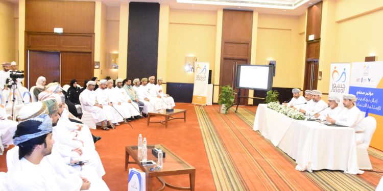 أكثر من مليوني ريال عماني مشاريع الاستثمار الاجتماعي لمؤسسة جسور خلال العام الجاري