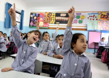 دراسة: تلاميذ الصف الأمامي أفضل تعلمًا من تلاميذ الصفوف الخلفية