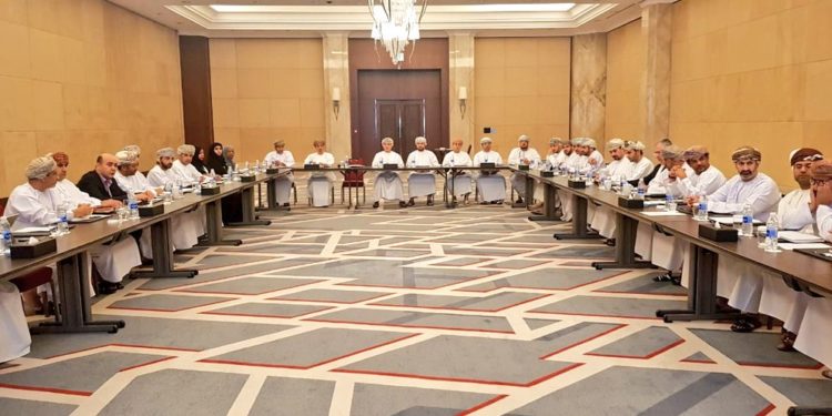 التجارة والصناعة تنظم حلقة العمل التحضيرية للقاء يوم الصناعة العمانية