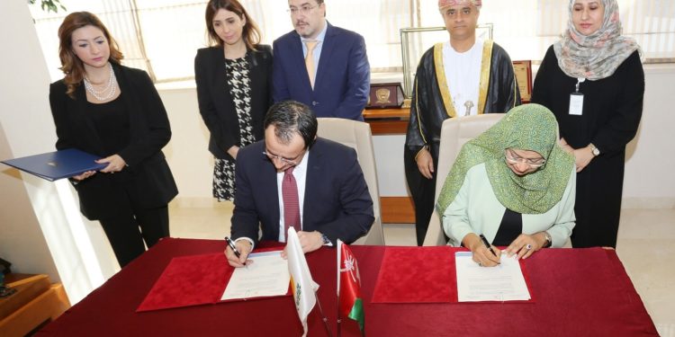 السلطنة وجمهورية قبرص توقعان مذكرة تفاهم في مجال التعليم العالي