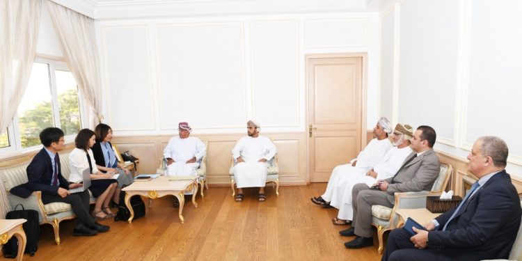 وزير الصحة يستقبل فريق منظمة الصحة العالمية المعني ببدائل تمويل النظام الصحي
