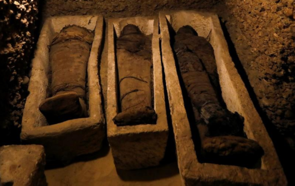 اكتشاف عدد كبير من المومياوات بمنطقة آثار تونا الجبل في مصر