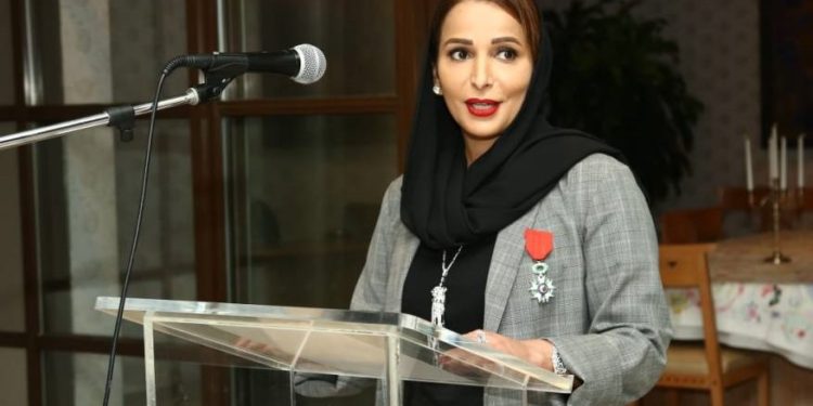 الشيخة هند سهيل بهوان تنال وسامًا من الجمهورية الفرنسية