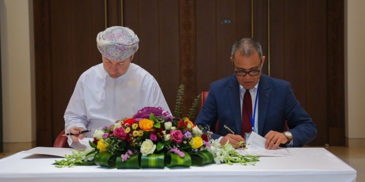 السلطنة والمغرب توقعان إتفاقية تعاون في المجال الثقافي