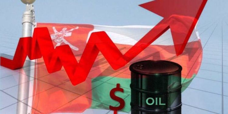 سعر نفط عُمان يرتفع لأكثر من دولار