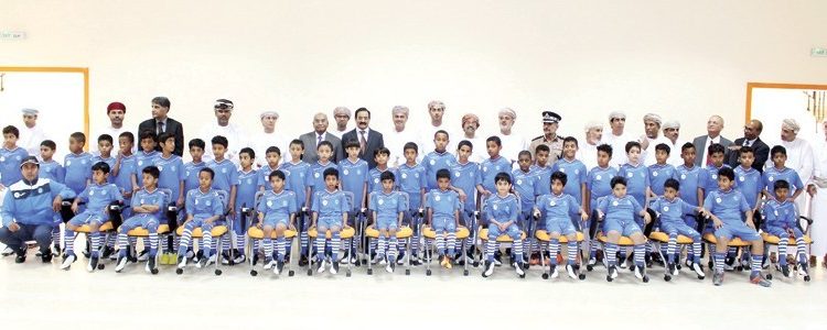 الشؤون الرياضية تكرم المجيدين بمراكز إعداد الناشئين