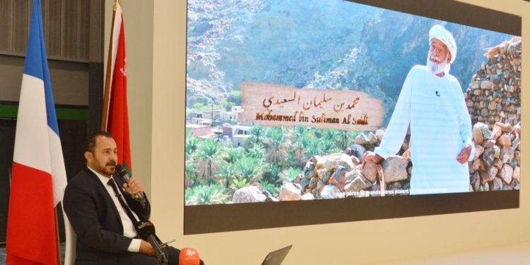 الفعاليات الثقافية العُمانية تتواصل في معرض باريس الدولي للكتاب