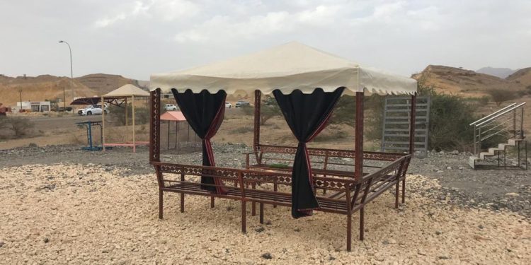 بالصور.. ضبط و مخالفة احدى الورش لمزاولتها نشاط الحدادة بدون ترخيص