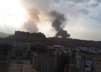 التحالف العربي يشن قصفا جويا على الحديدة واشتباكات جنوب وشرق المدينة