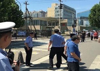 التحقيقات مستمرة لمعرفة الأسباب.. مصرع 11 عاملاً في حادثٍ بموقع بناء في الصين