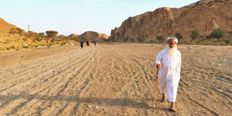 فريق الدريز التطوعي ينظم مسيرا للمشي لمسافة 11 كيلومترا