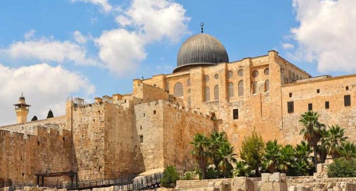 السلطة الفلسطينية تحذر من استغلال الانتخابات الإسرائيلية لتشويه الحقائق بشأن القدس