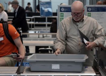 قريبا لن تحتاج لإخراج أغراضك في المطارات أثناء التفتيش