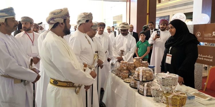 افتتاح معرض المشاريع الصغيرة بمشاركة 30 مؤسسة