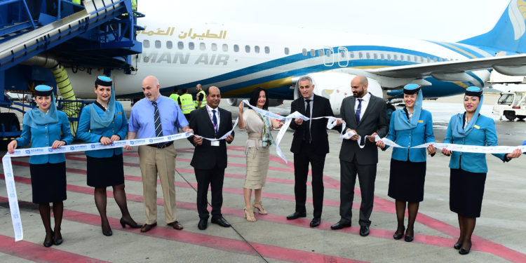 الطيران العُماني يدشن رحلة يومية من مسقط إلى أثينا
