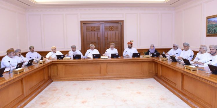 مجلس الدولة يناقش ثلاثة مشروعات قوانين لتشجيع الاستثمار الأجنبي وتوسيع دور القطاع الخاص وتعزيز “الشراكة”
