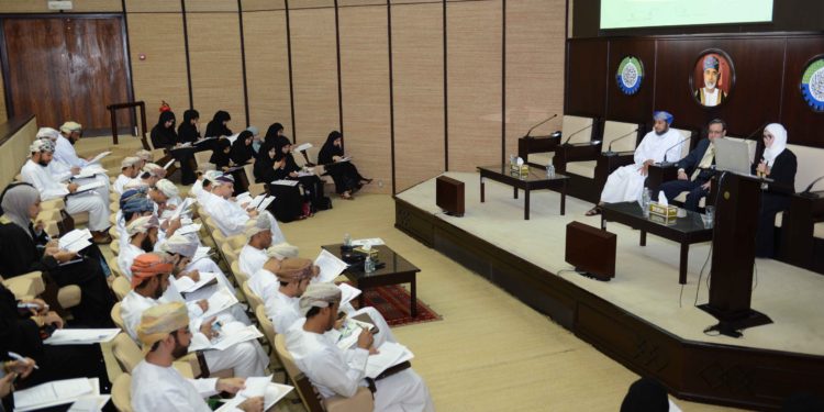 الغرفة تنظم برنامجًا تدريبيًّا حول تنمية المسؤولية البيئية بتقنيات التكنولوجيا الخضراء